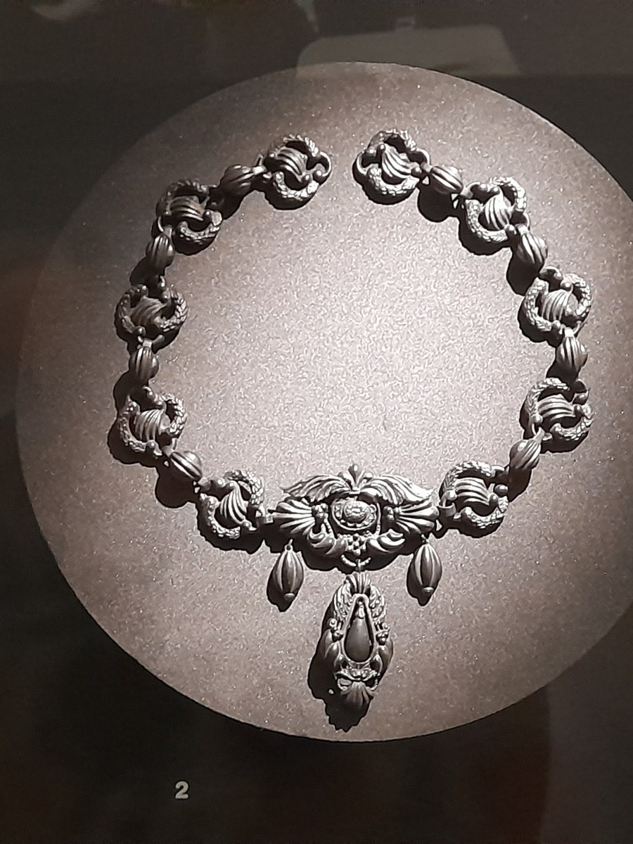 I gioielli in ghisa del&nbsp;1800